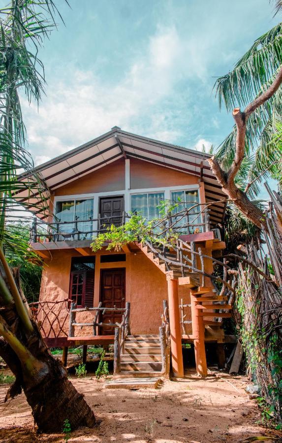 Sarada Beach Resort Yala Tissamaharama Exterior photo